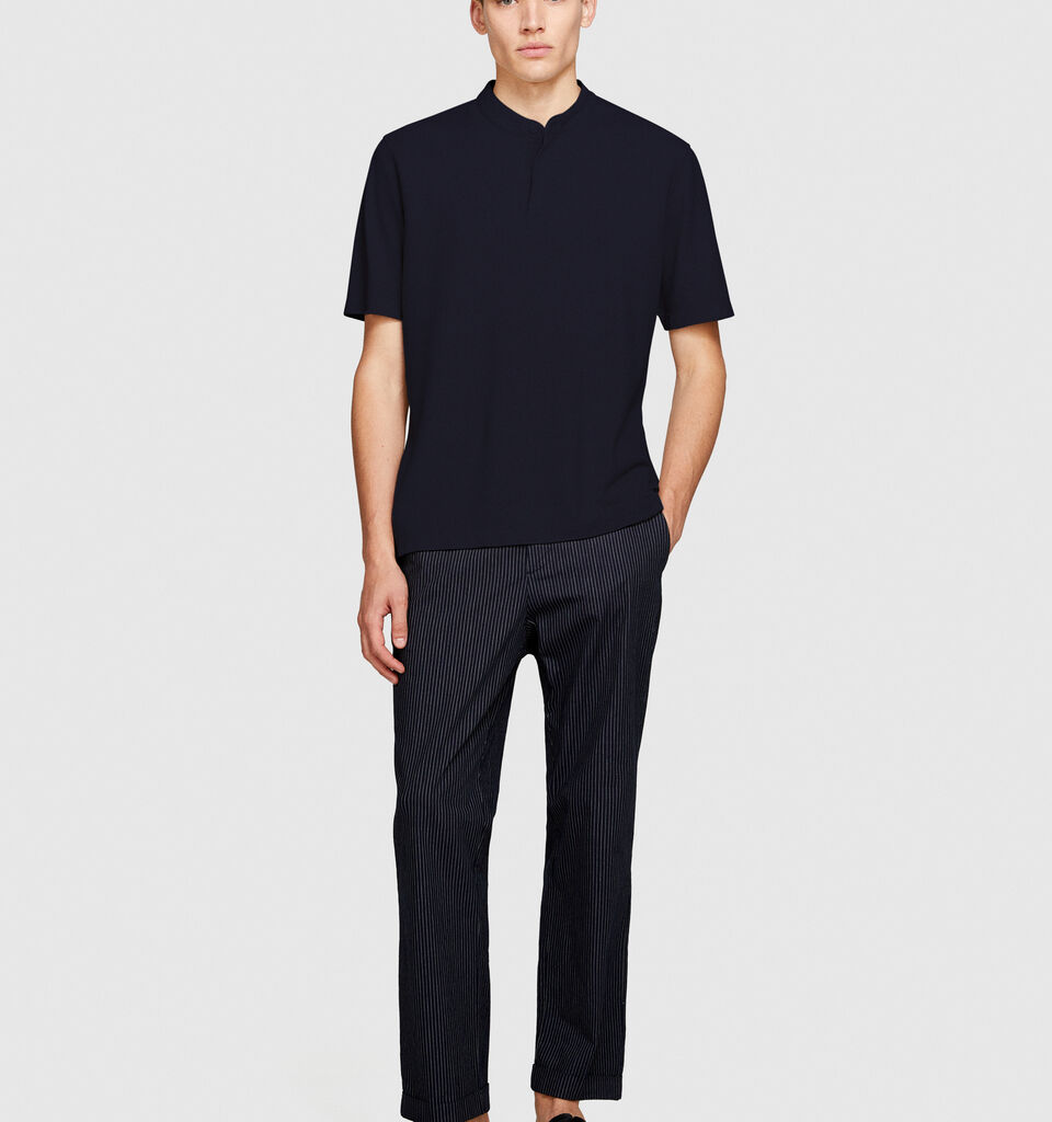 T-shirt in pique - men's short sleeve t-shirts - Dark Blue | Sisley image number 1